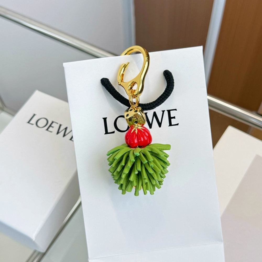 Loewe Charm